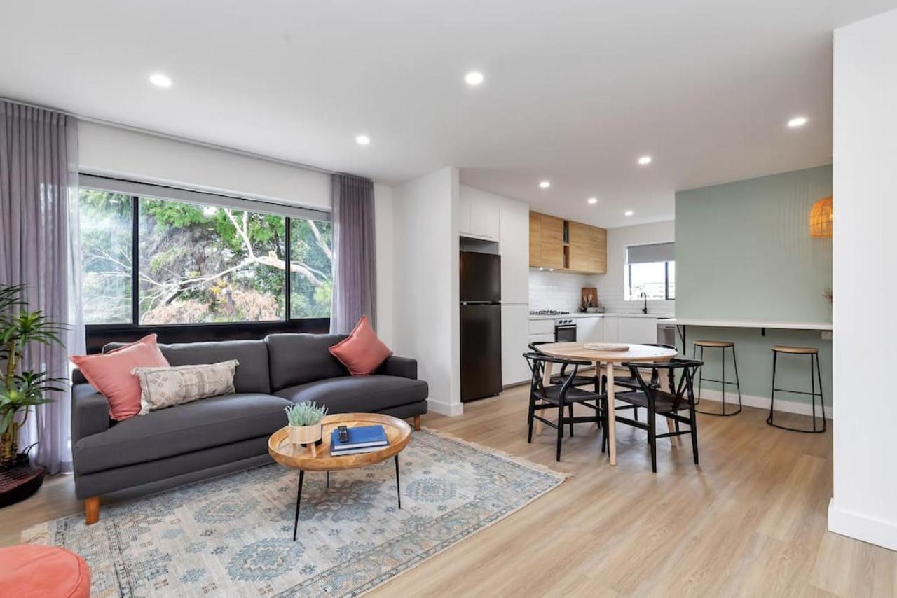 Apartment Mint At Sea Mist West